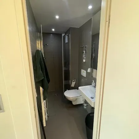 Studio Apartment Im Herzen Von Koeln Apartment *